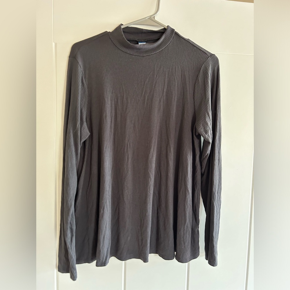 Old Navy Gray Mock Turtleneck Shirt Size M Tall